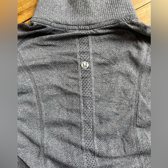 Lululemon Swiftly Zip Top - Picture 3 of 4